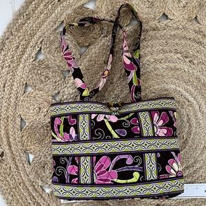 Handbag with toggle closure.